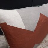 Graphic linen cushion 30x50cm.