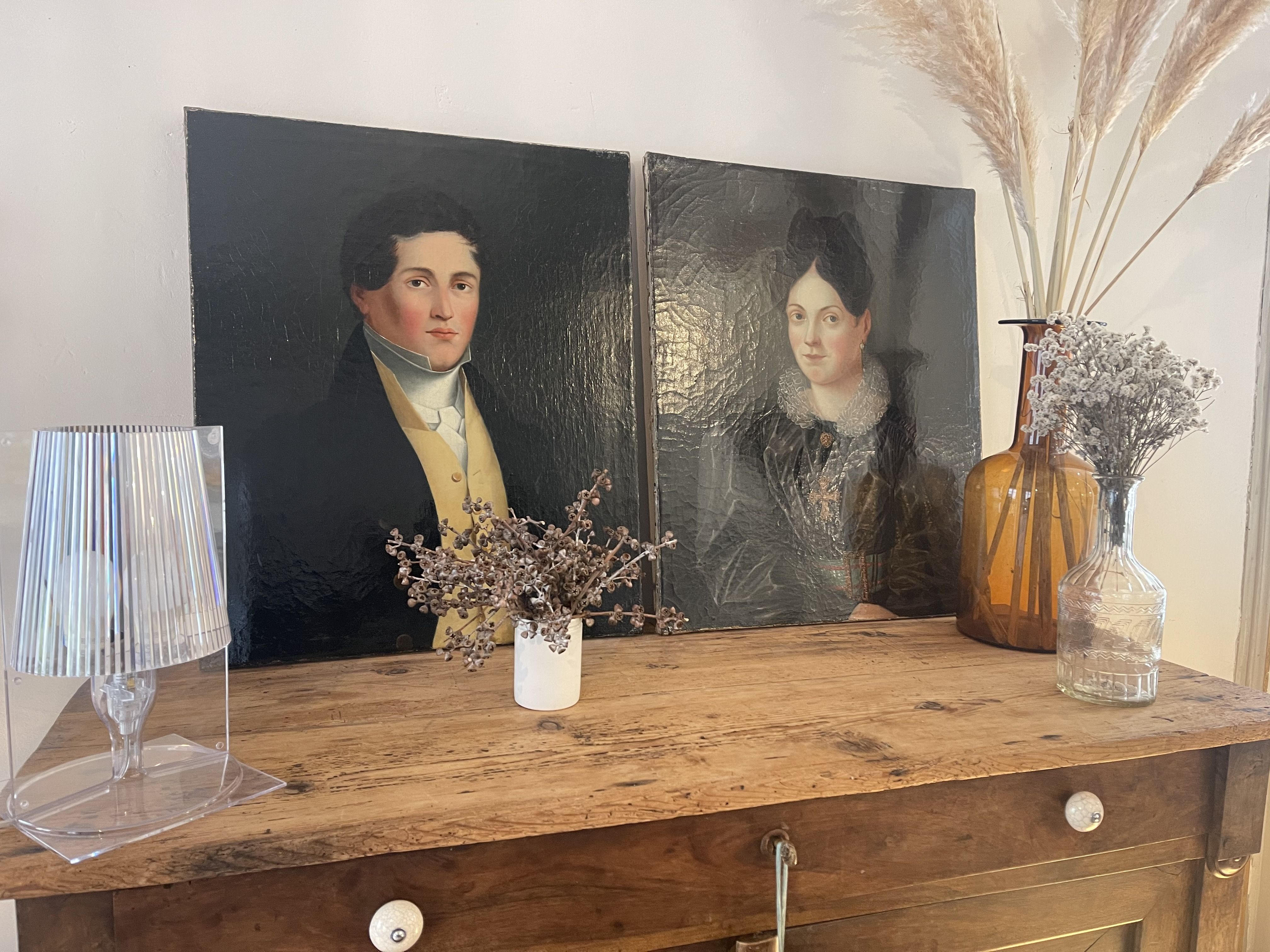 Duo portraits of a young couple painting on oil