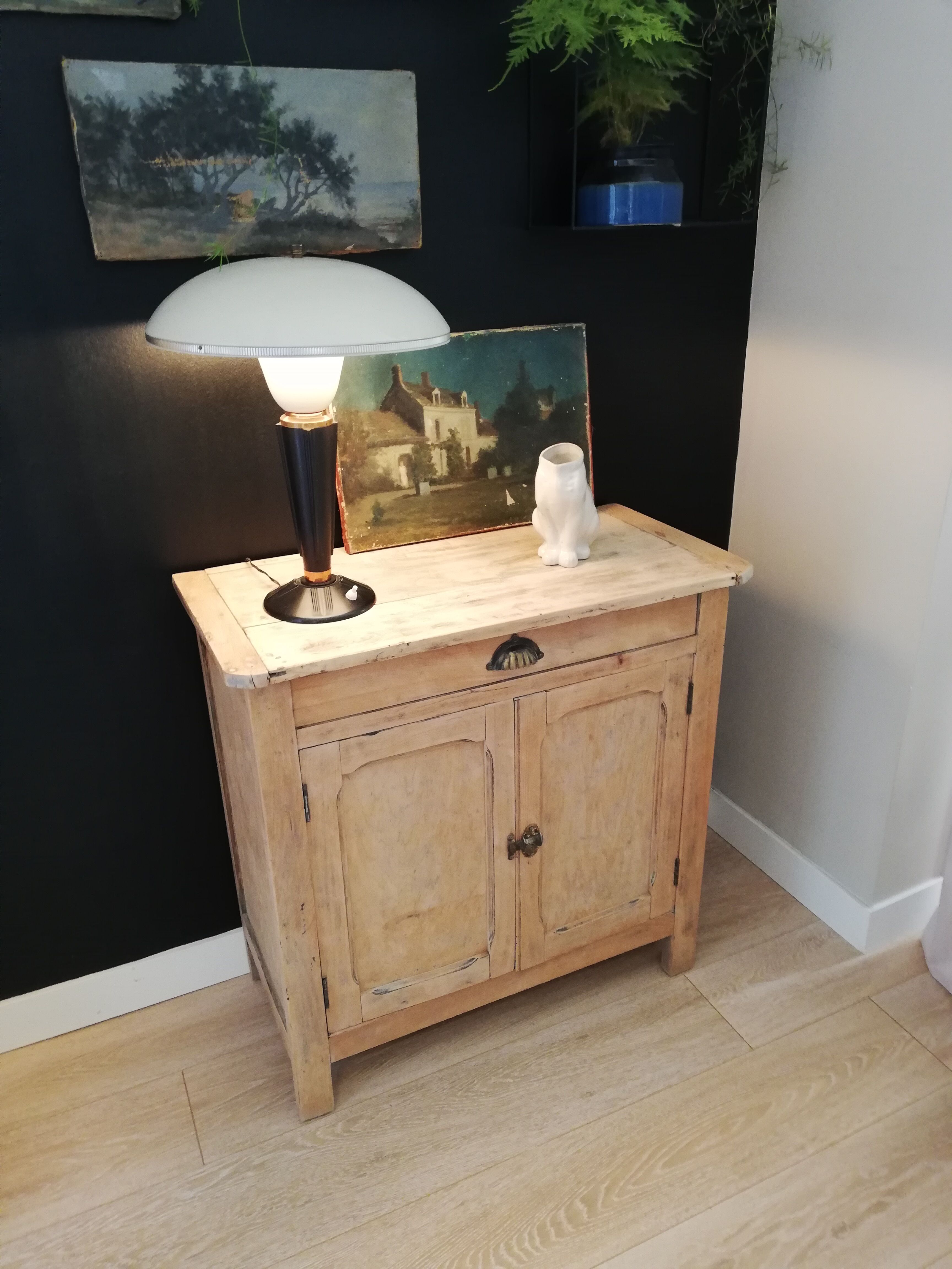 Parisian raw wood buffet