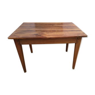 Farm table