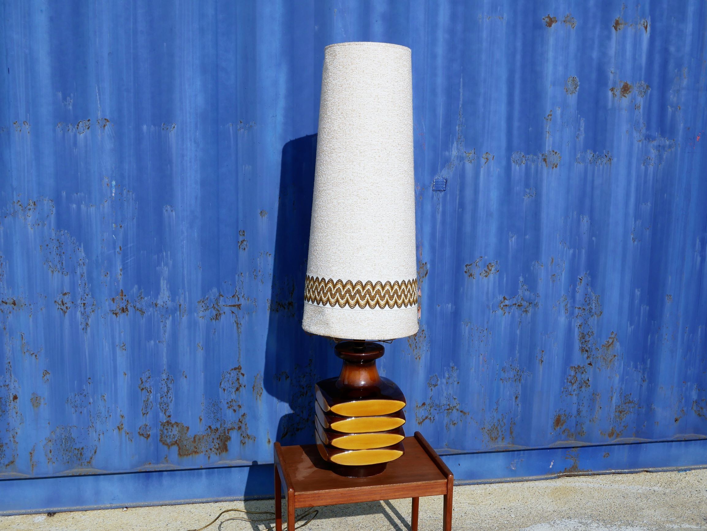 Ceramic lamp