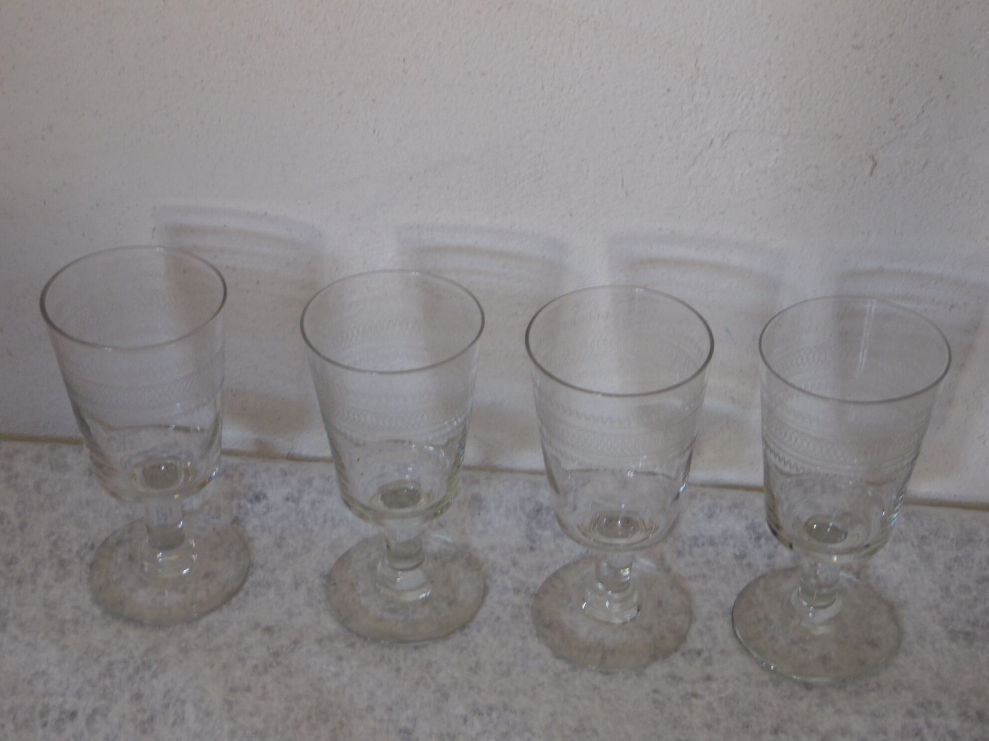 4 chiselled glasses  50s