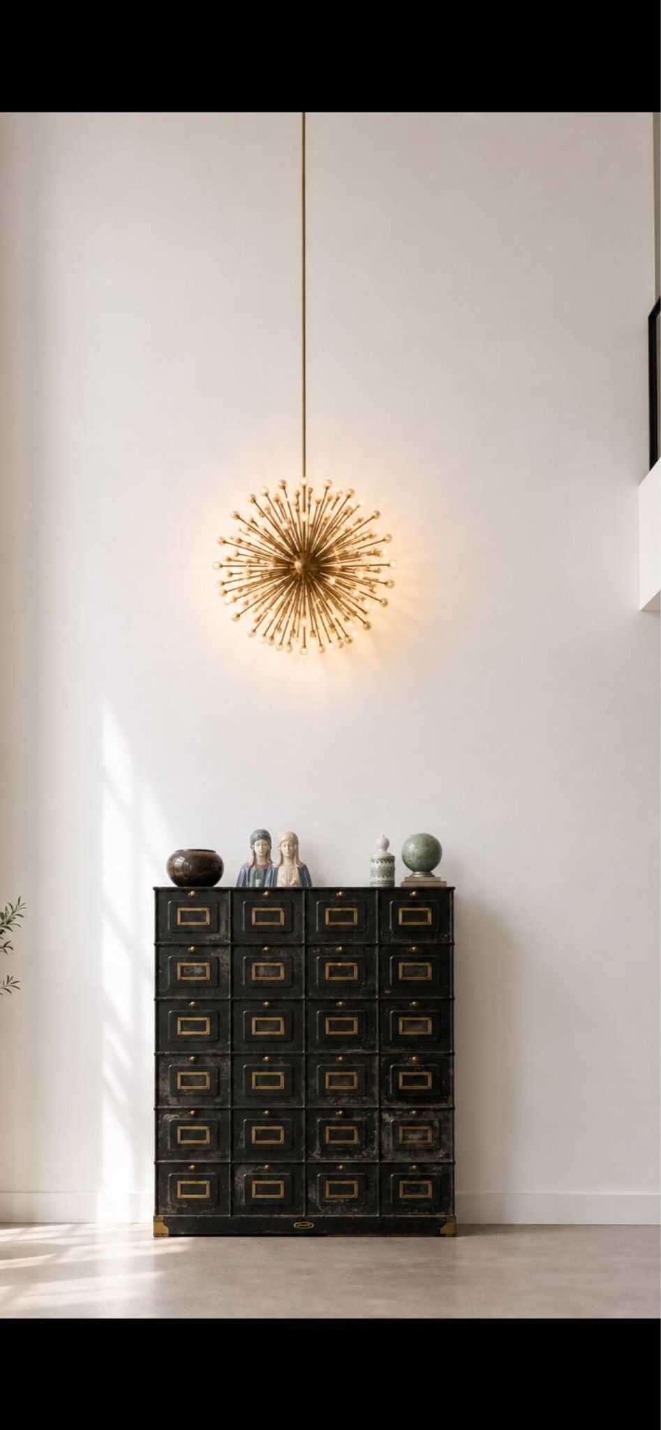 Strafor cabinet with flaps