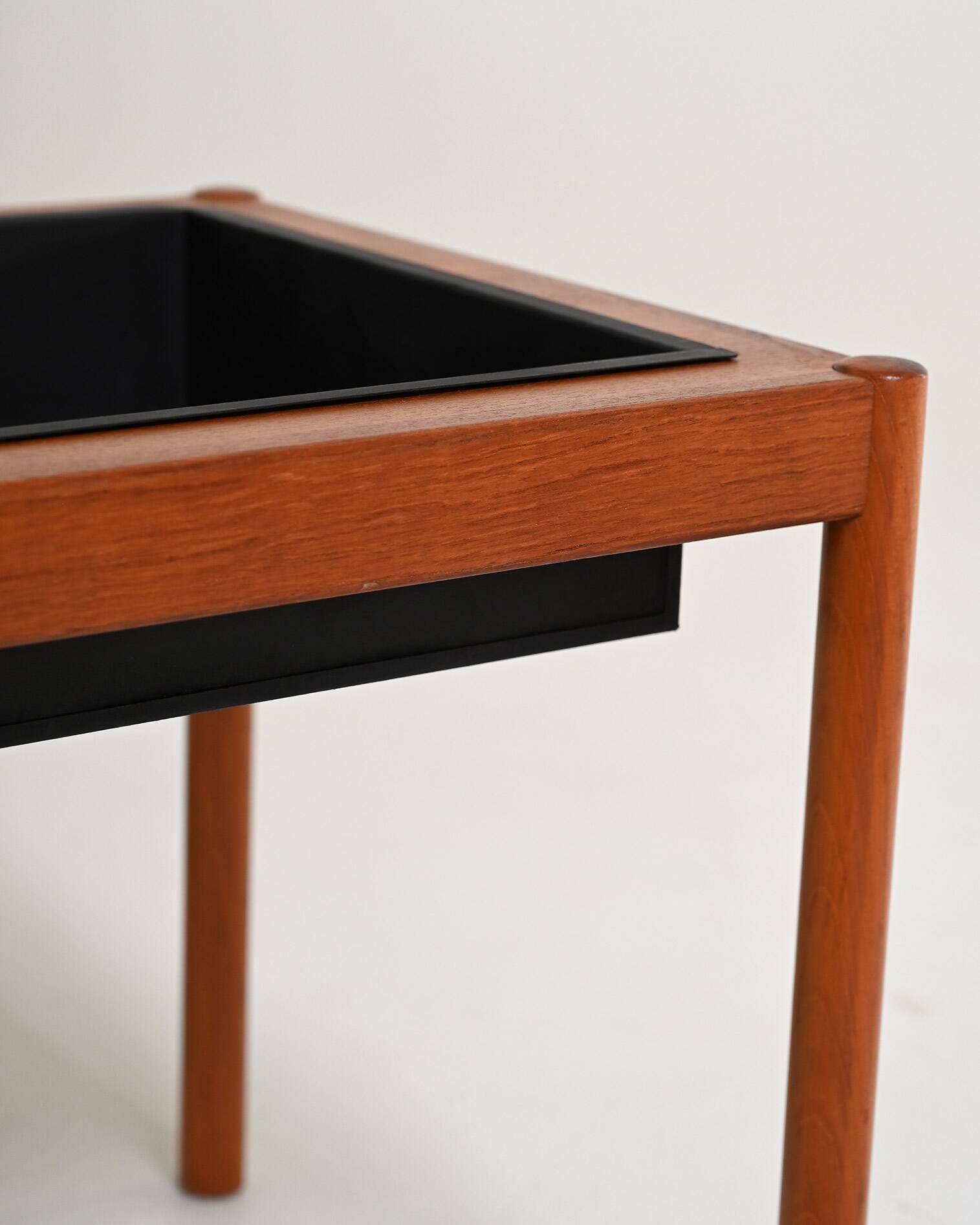 Banc en teck scandinave avec jardinière, années 1960