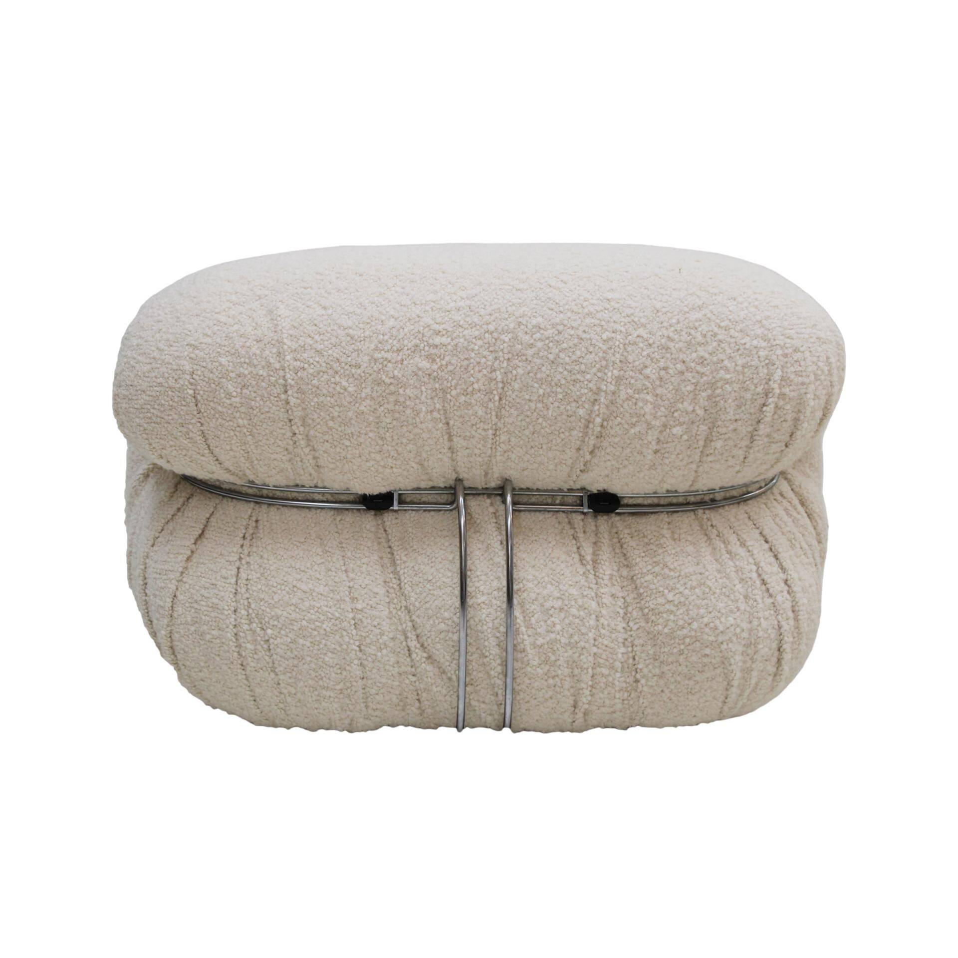 Mid Century White Wool "Soriana" Armchairs by Tobia Scarpa Edited by Cassina