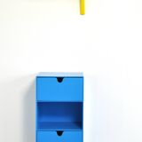 Wall-mounted cabinet in Trespa