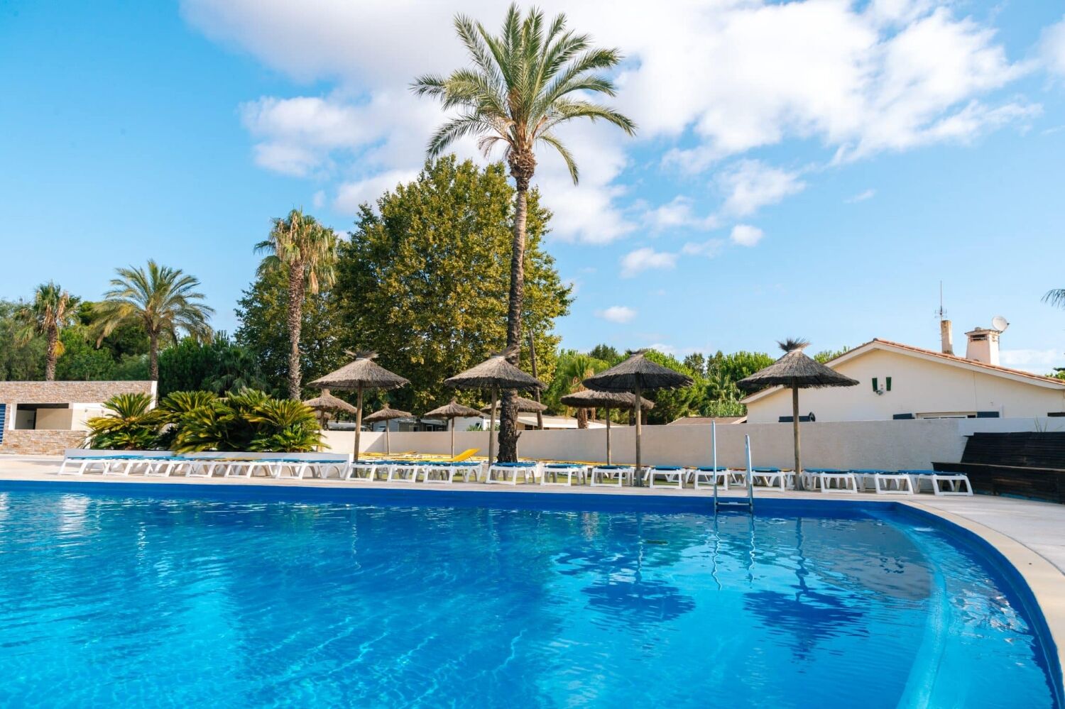 Old linen pillowcase, crocheted steering wheel