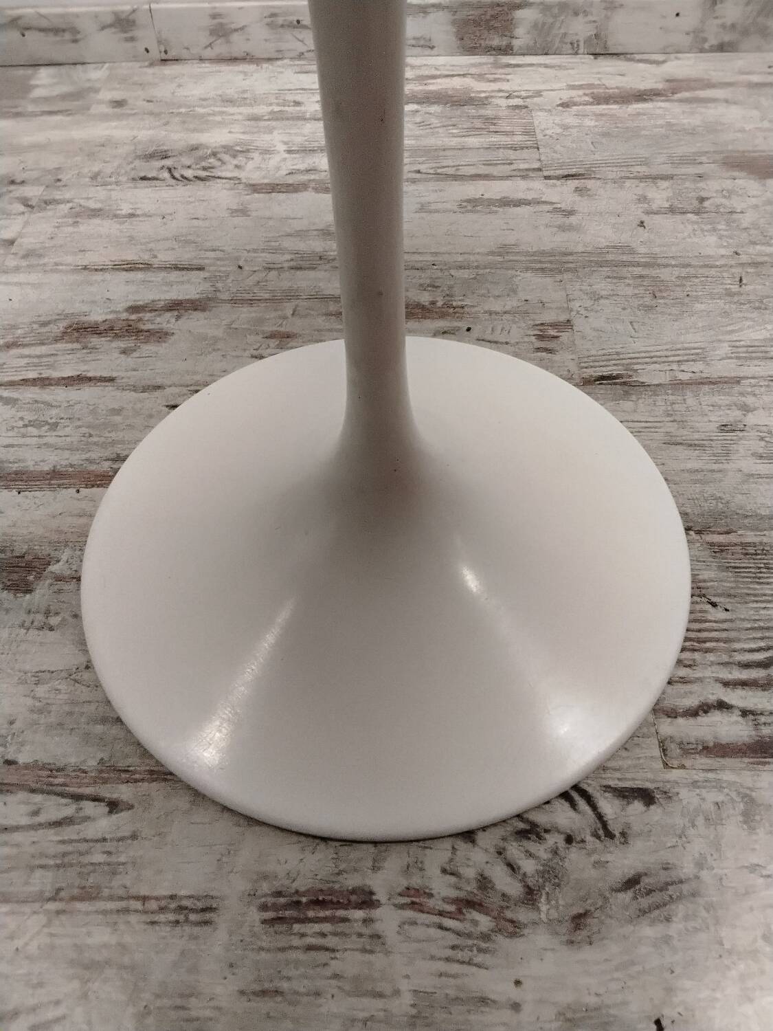 Knoll marble tulip table