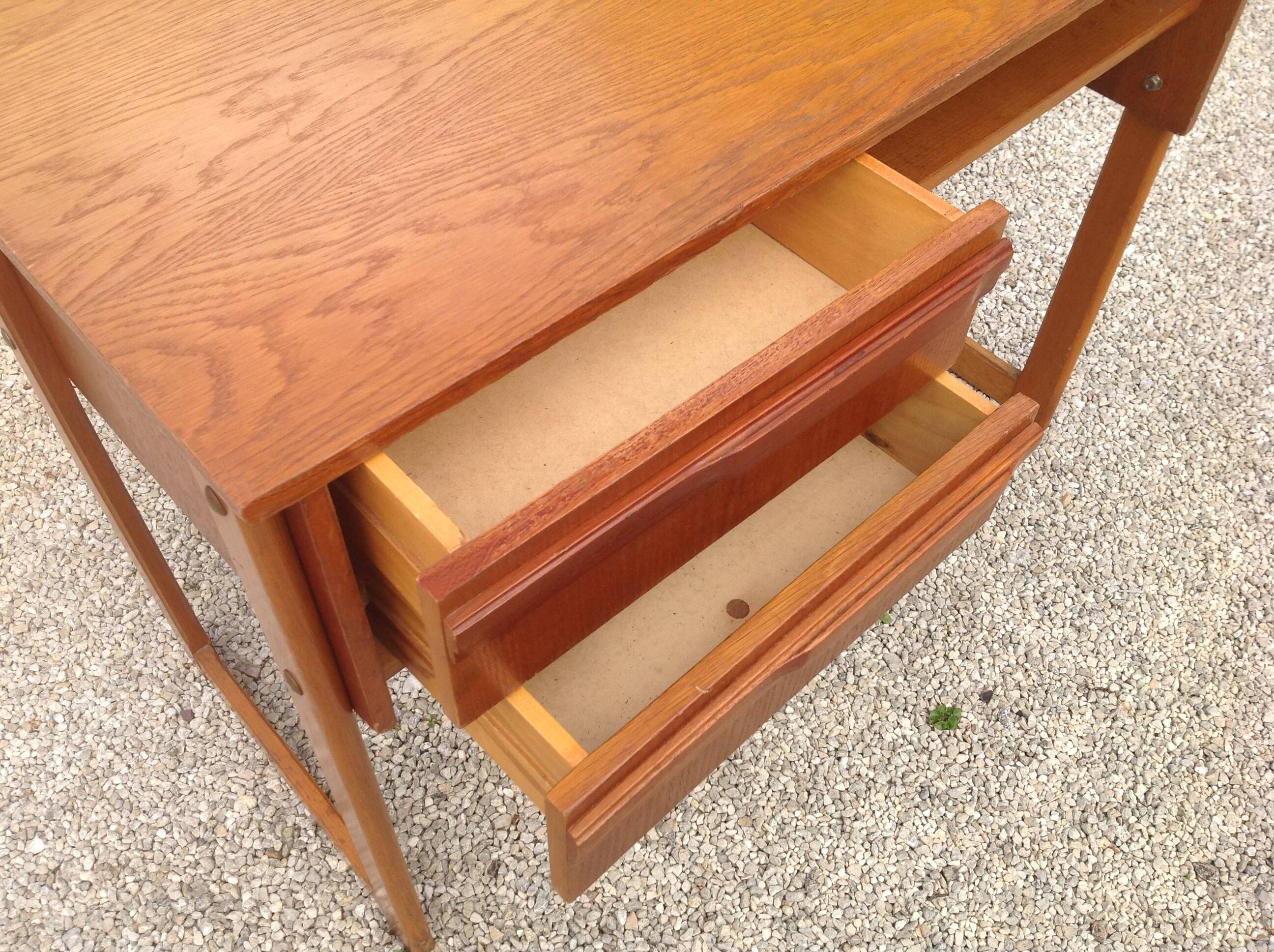 Vintage desk from the 60s with sled legs