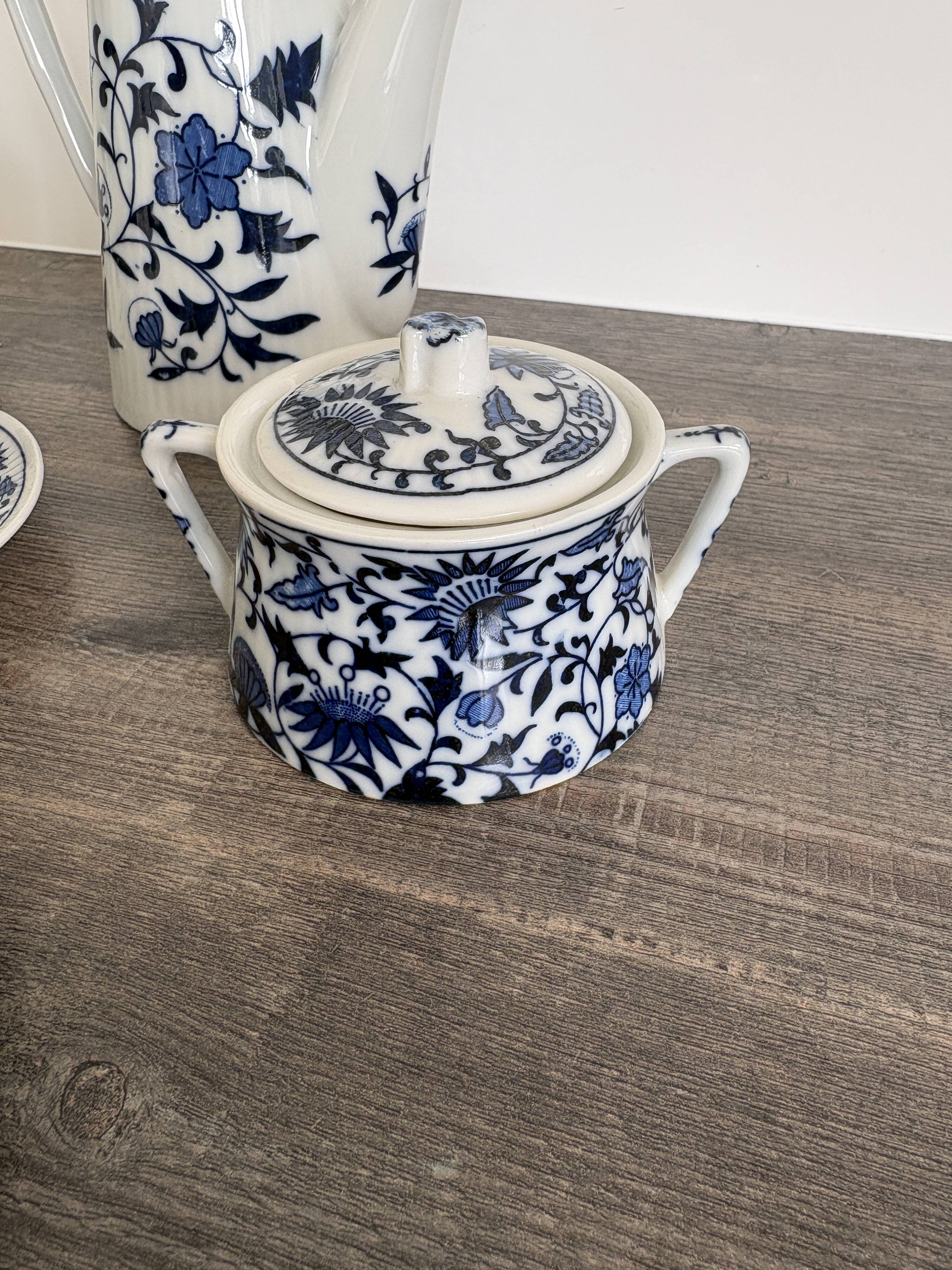 Maruhachi China Vintage Japanese Porcelain Service