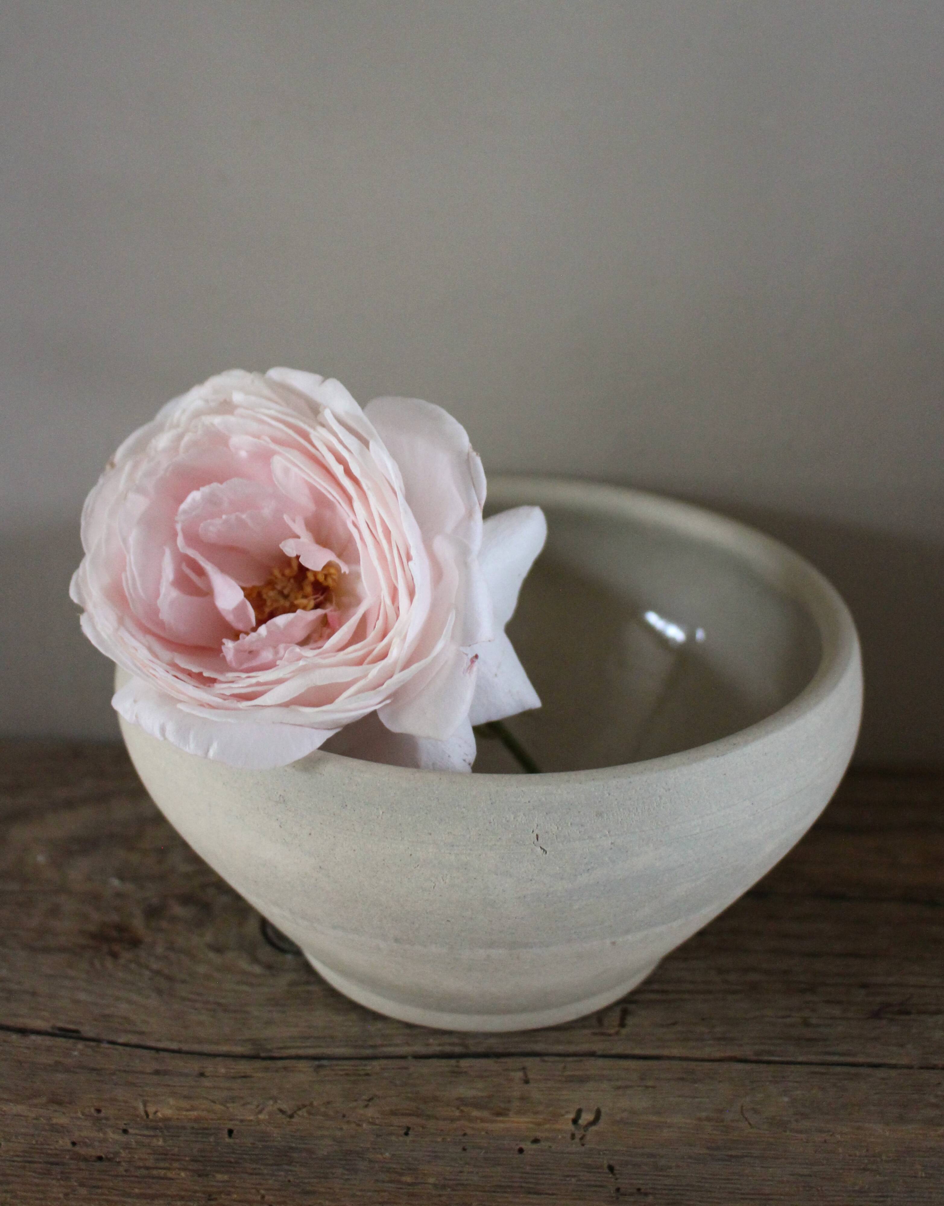 Vintage glazed stoneware bowl in greige.