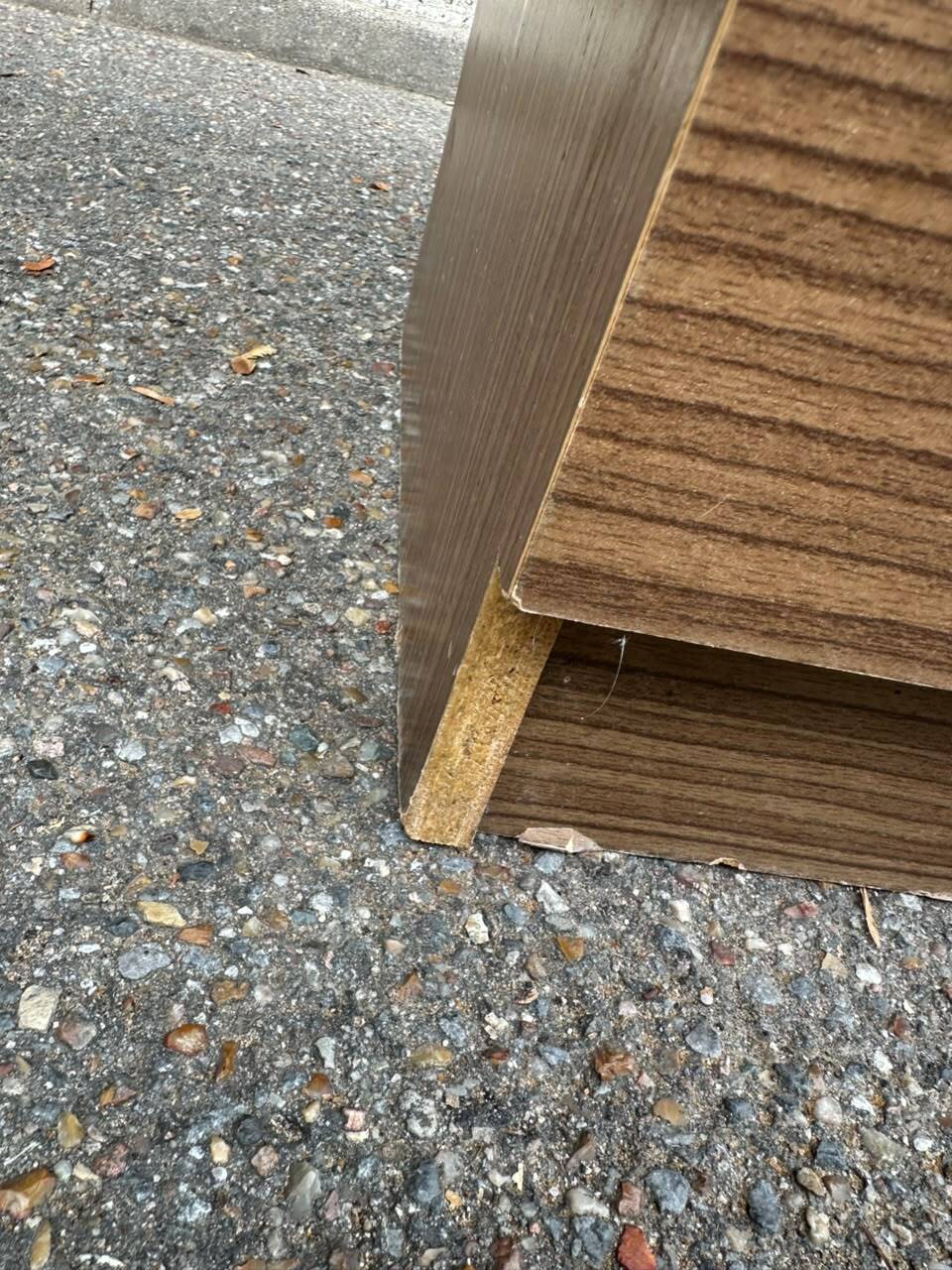 commode 4 tiroirs compacte — Effet bois foncé