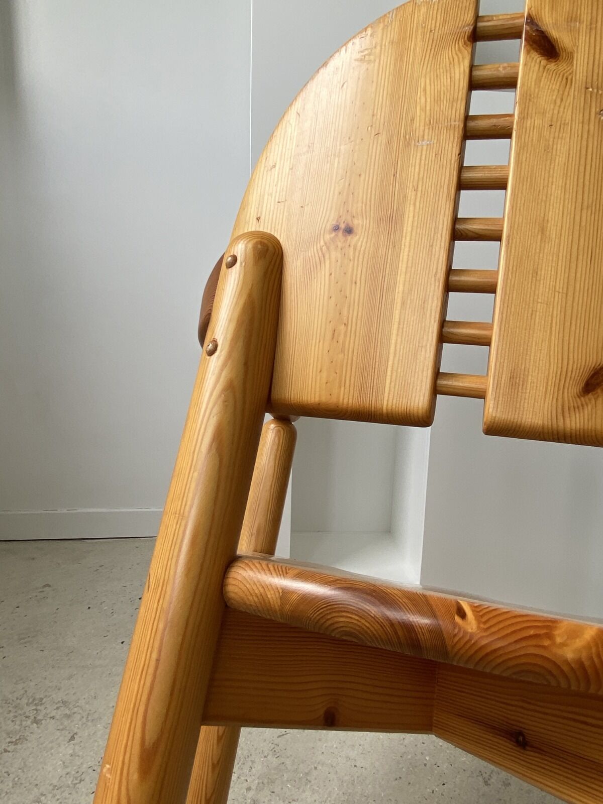 Pine armchair René Daumiller