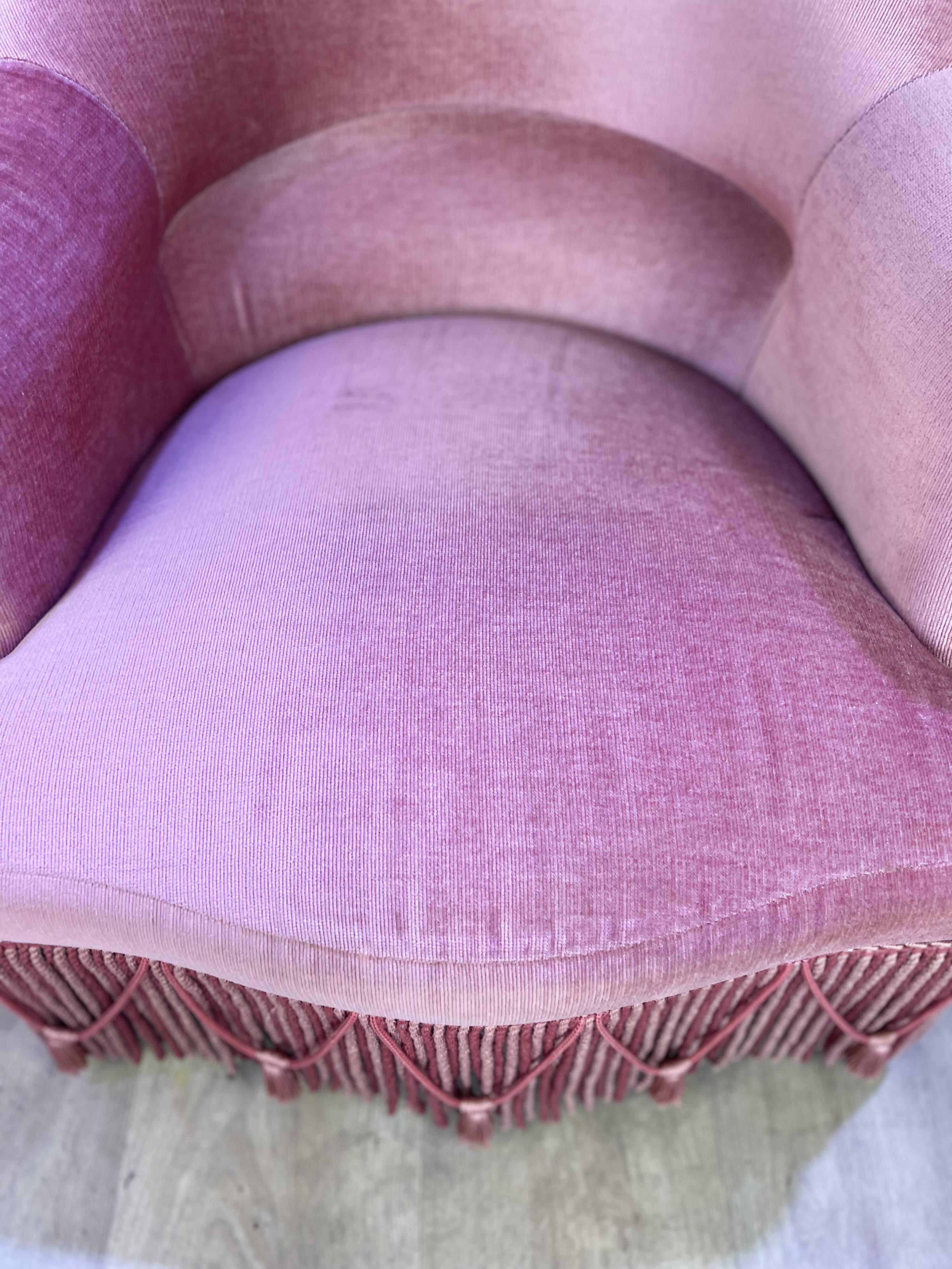 Vintage pink toad armchair