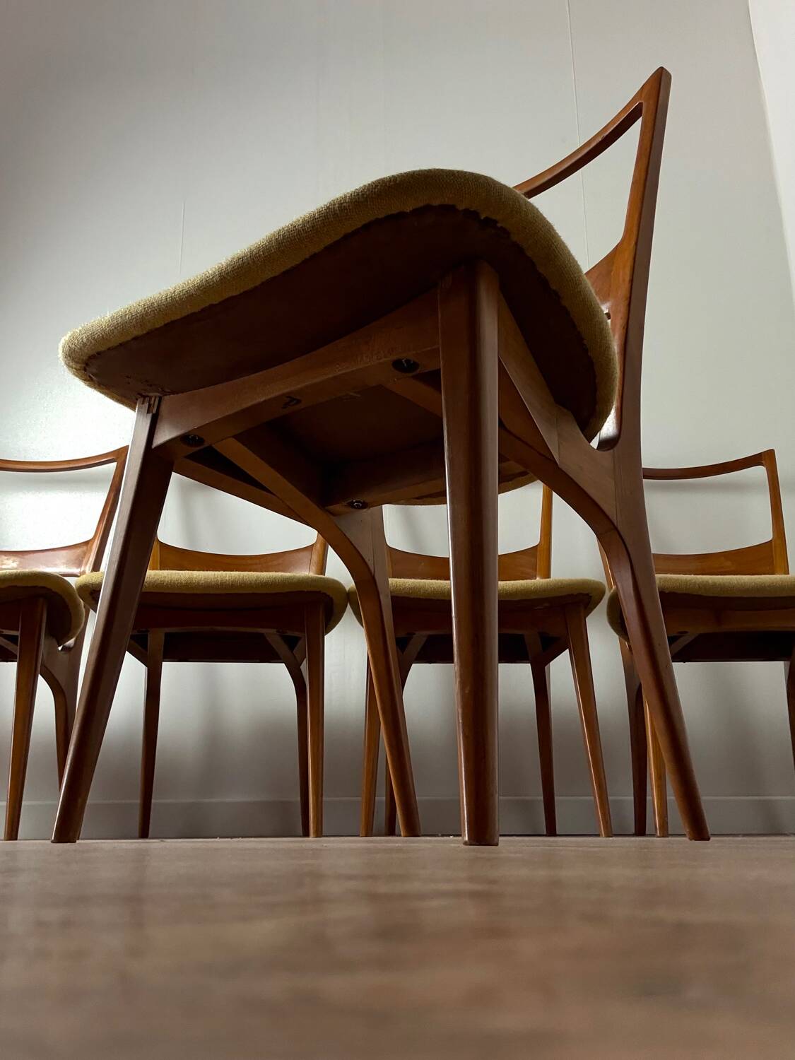 Lot de 5 chaises scandinaves vintage