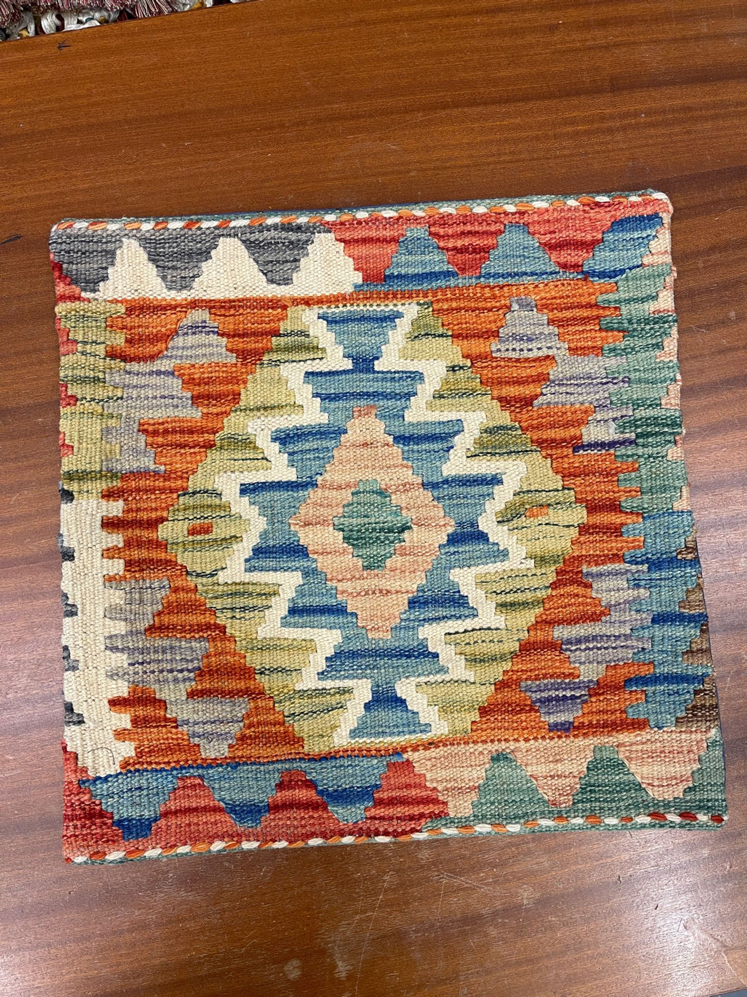 Kilim housse de coussin géométrique