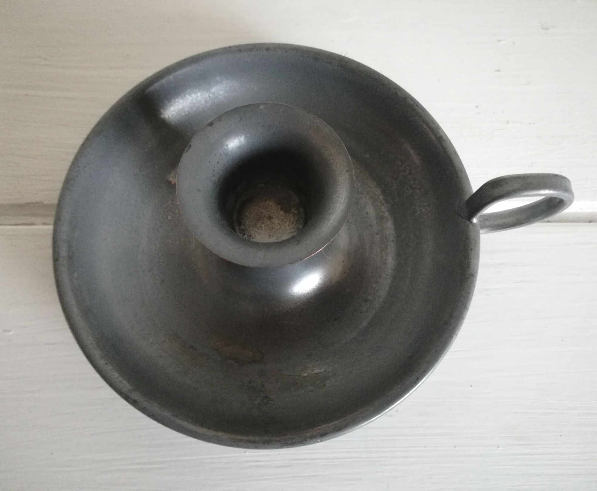 Cellar rat candle holder