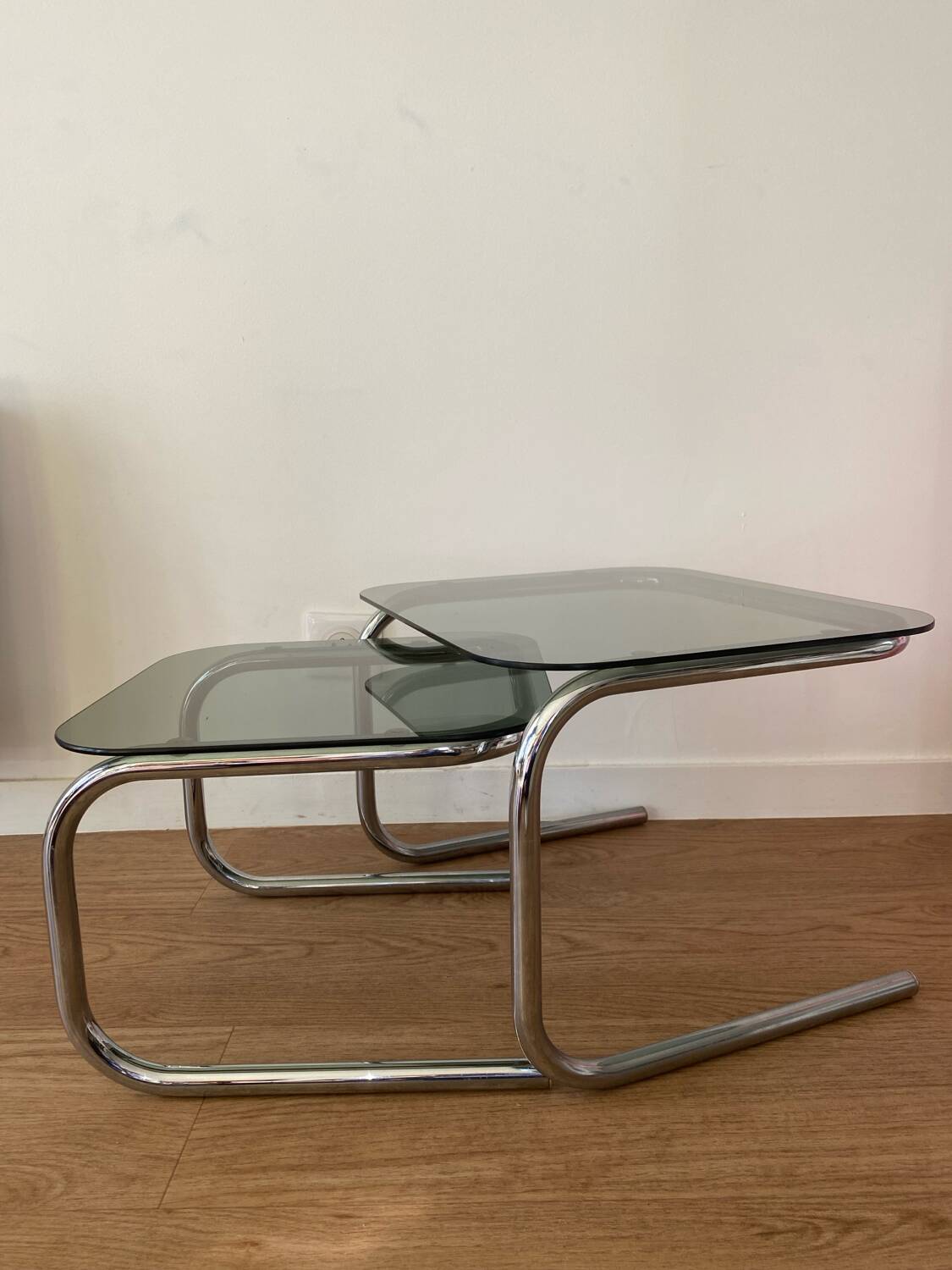 Vintage nesting tables