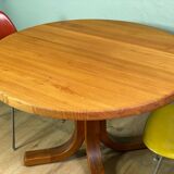 T40 extendable table by Pierre Chapo