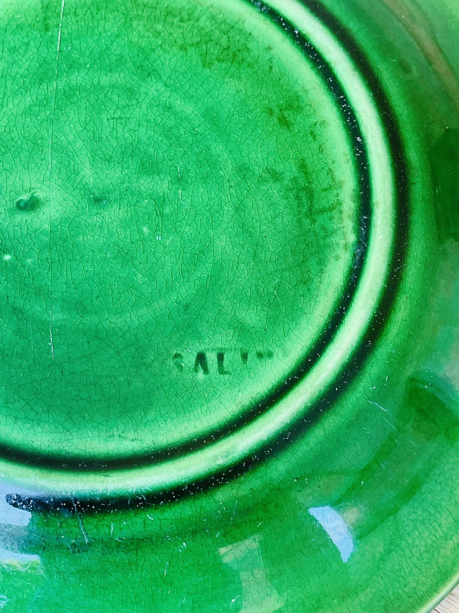 Small plate of Salins slip