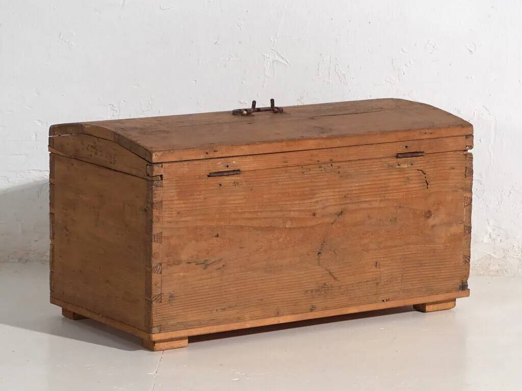Antique solid wood chest (circa 1900) #81