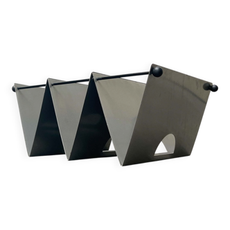 Postmodern Italian metal magazine rack, 1980s