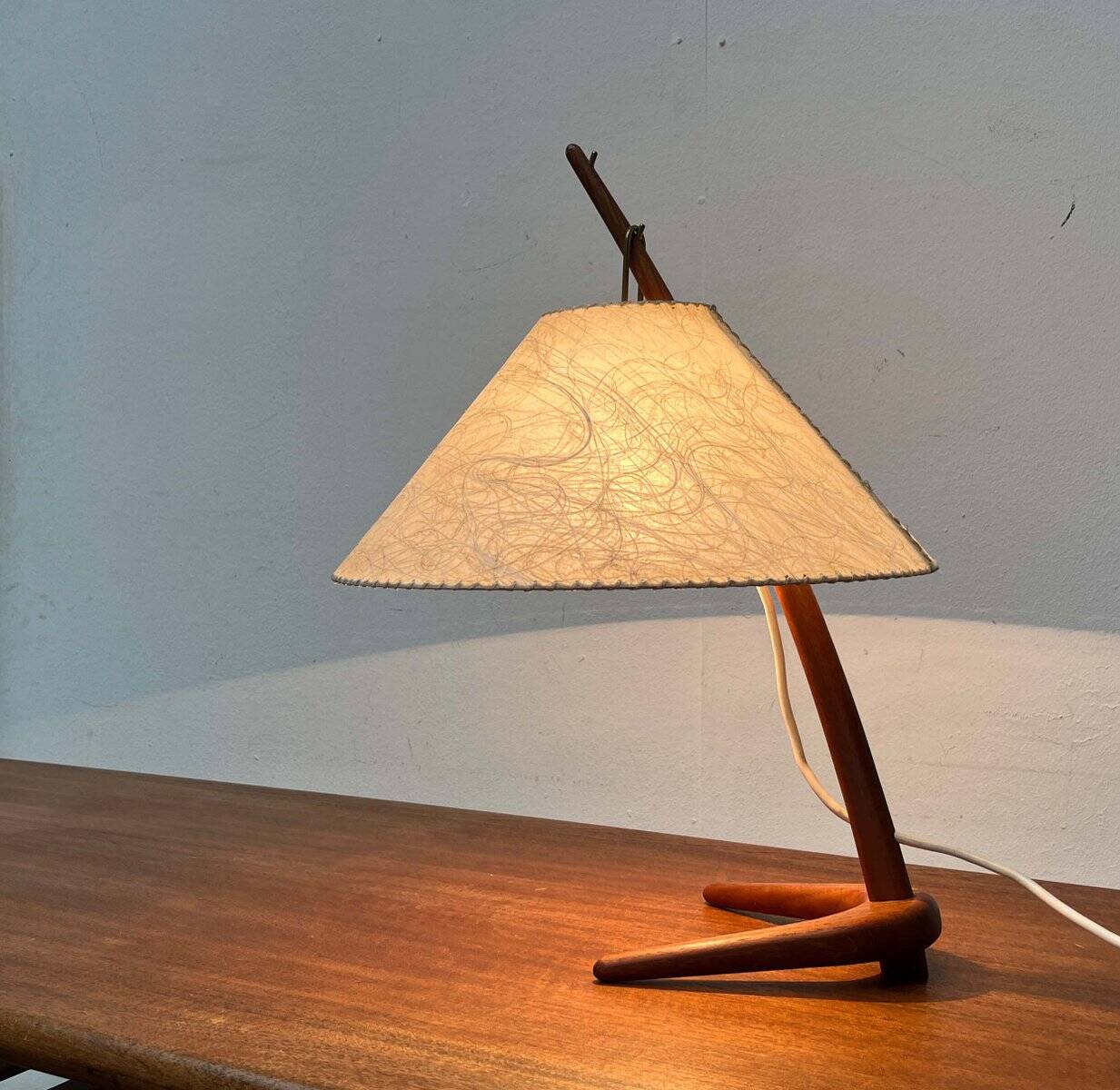 Dornstab table lamp in modern teak from the mid-century by A. Pöll for Kalmar, Vienna, 1950s.