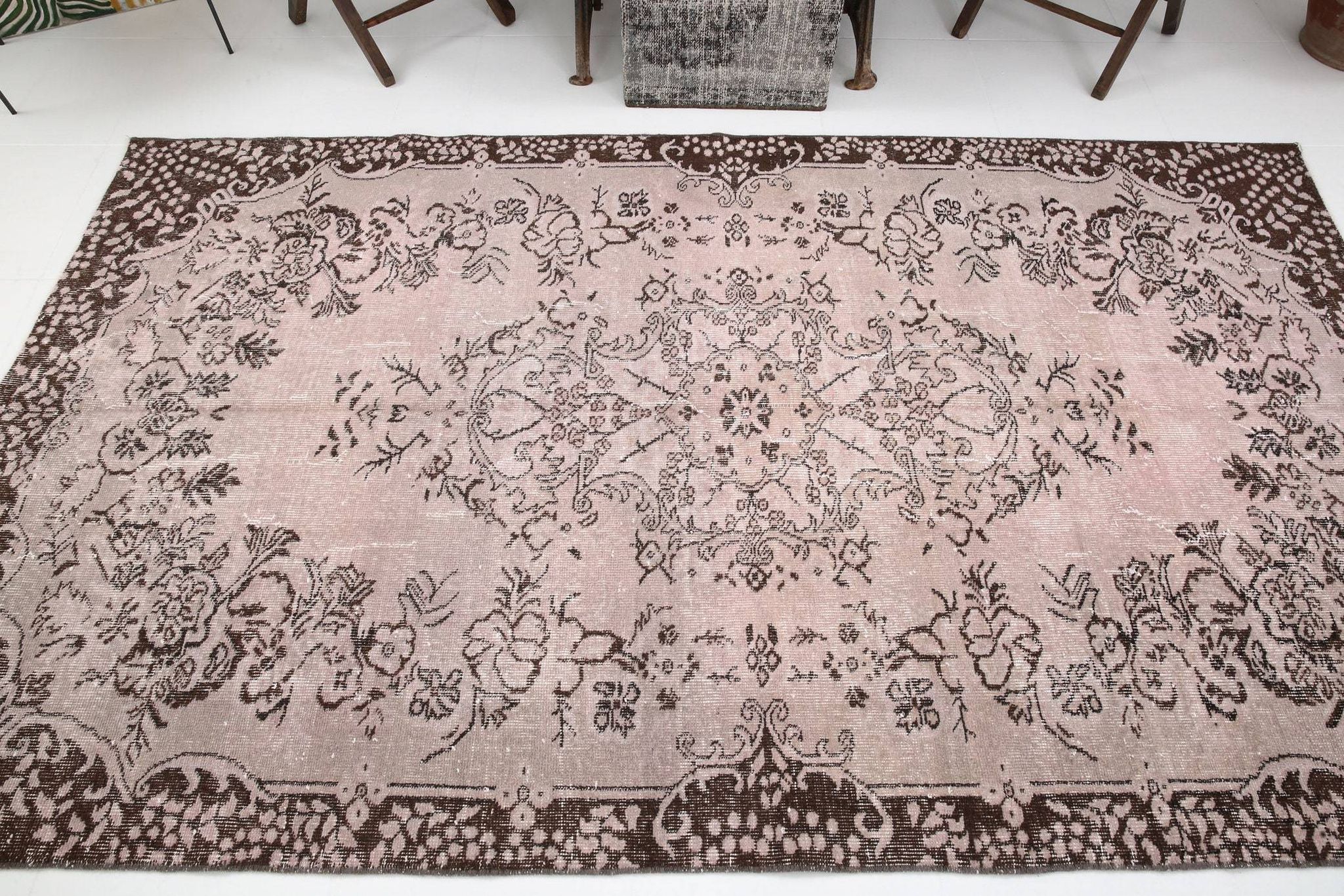 6' x 8' Pink Turkish Vintage Rug 199x287 cm