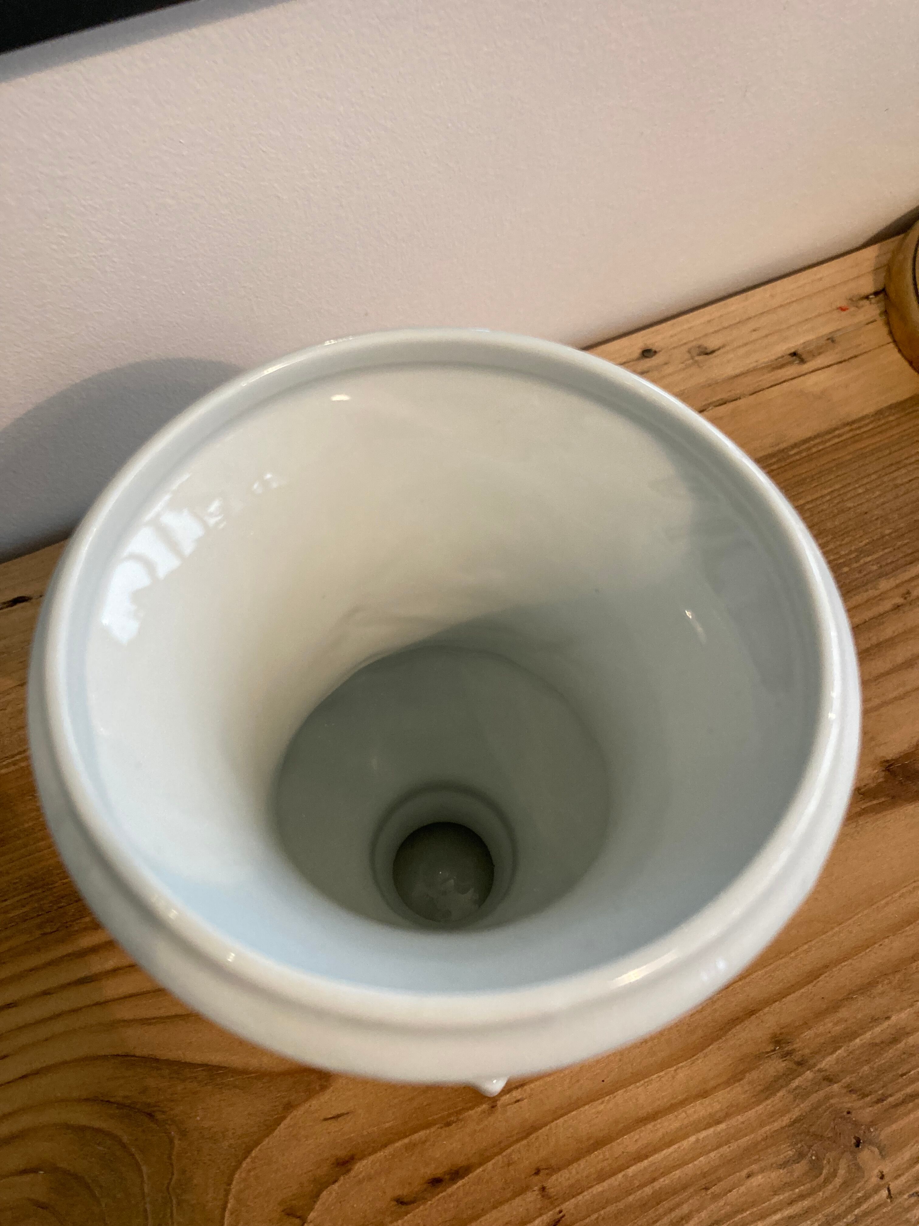 Medici vase in Limoges porcelain