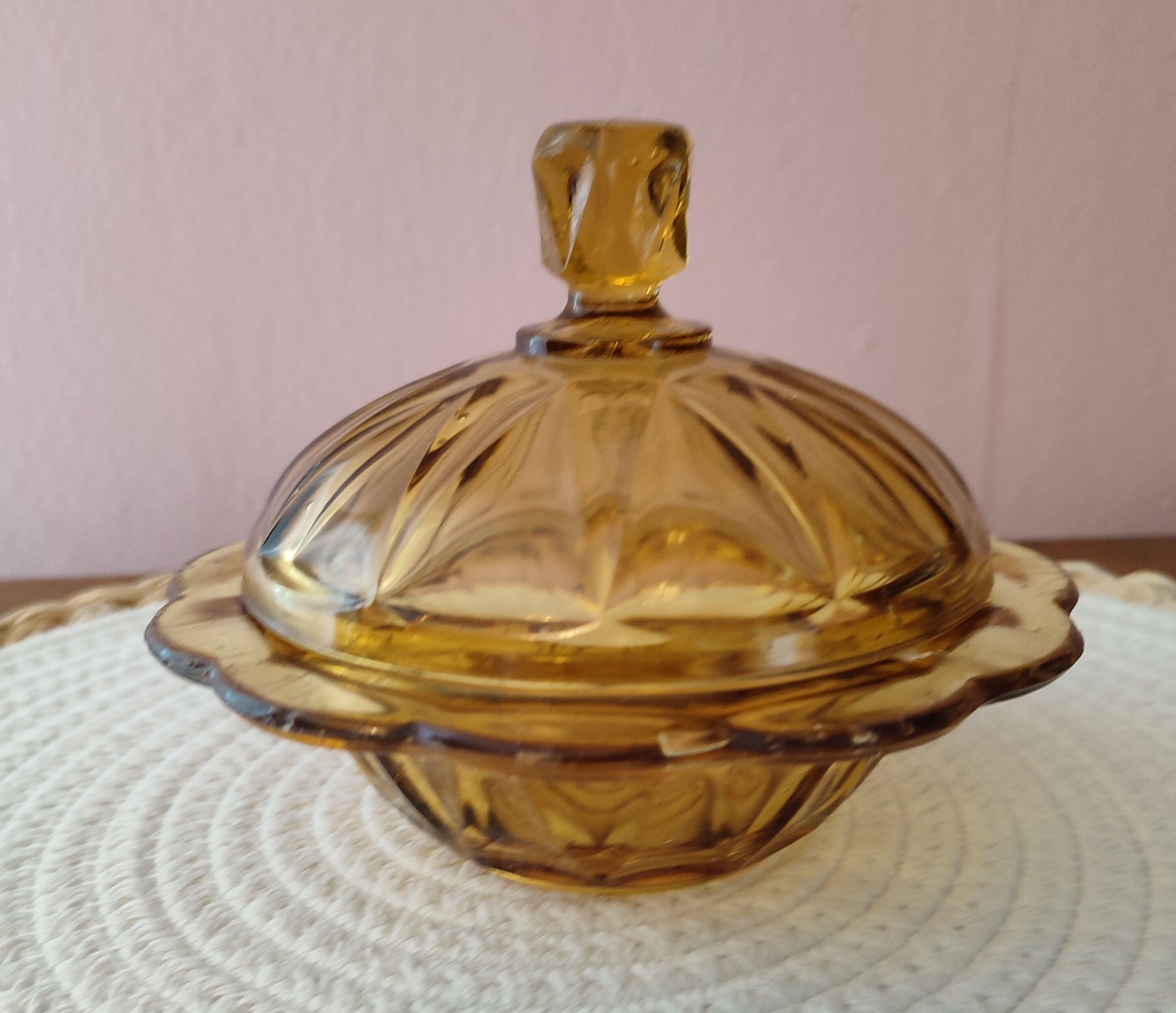 Sucrier en verre pressé Art deco