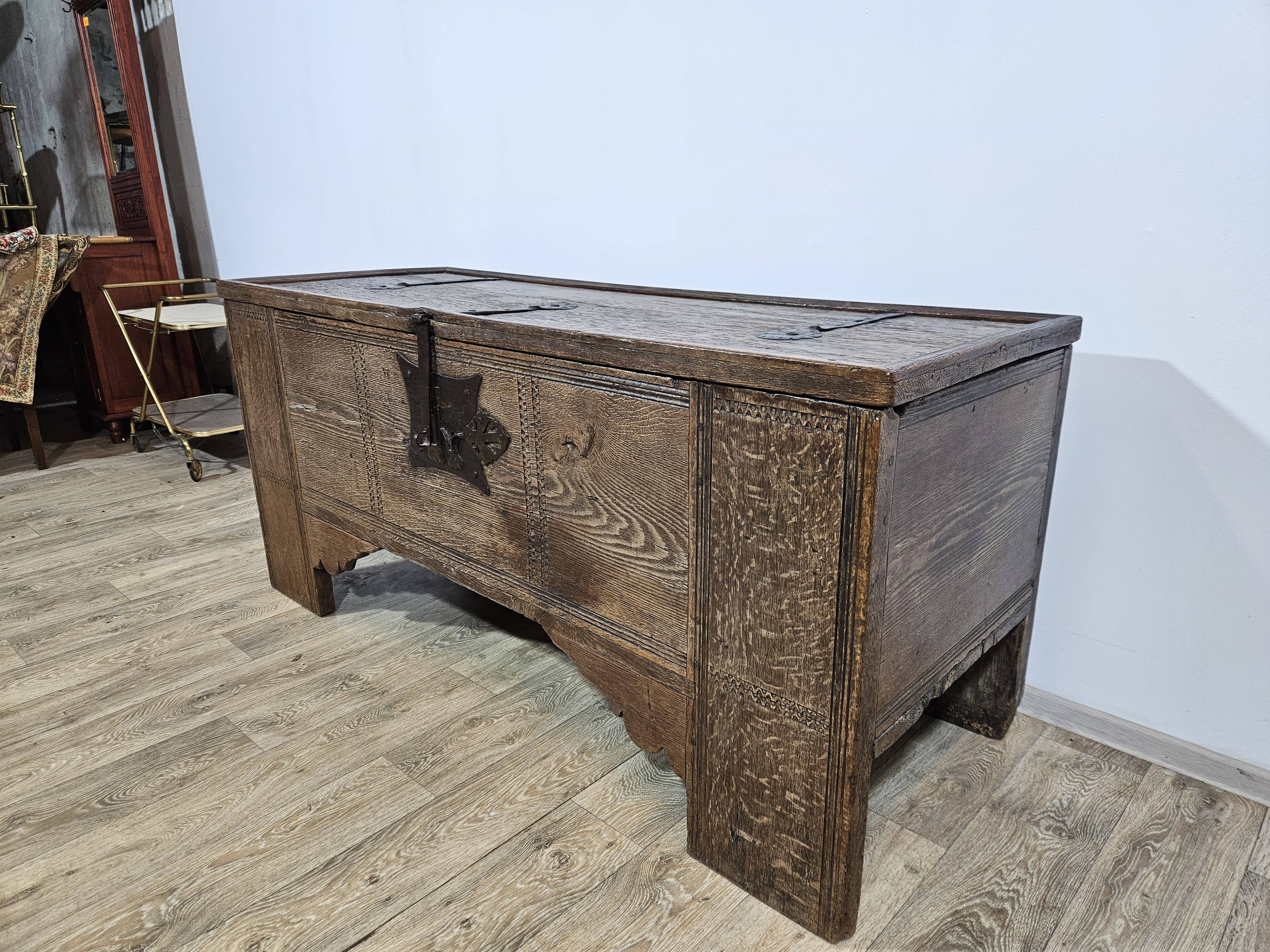 Gothic Chest 15th century