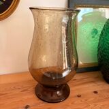 Vase en verre bullé marron fumé – forme tulipe évasée – vintage ann