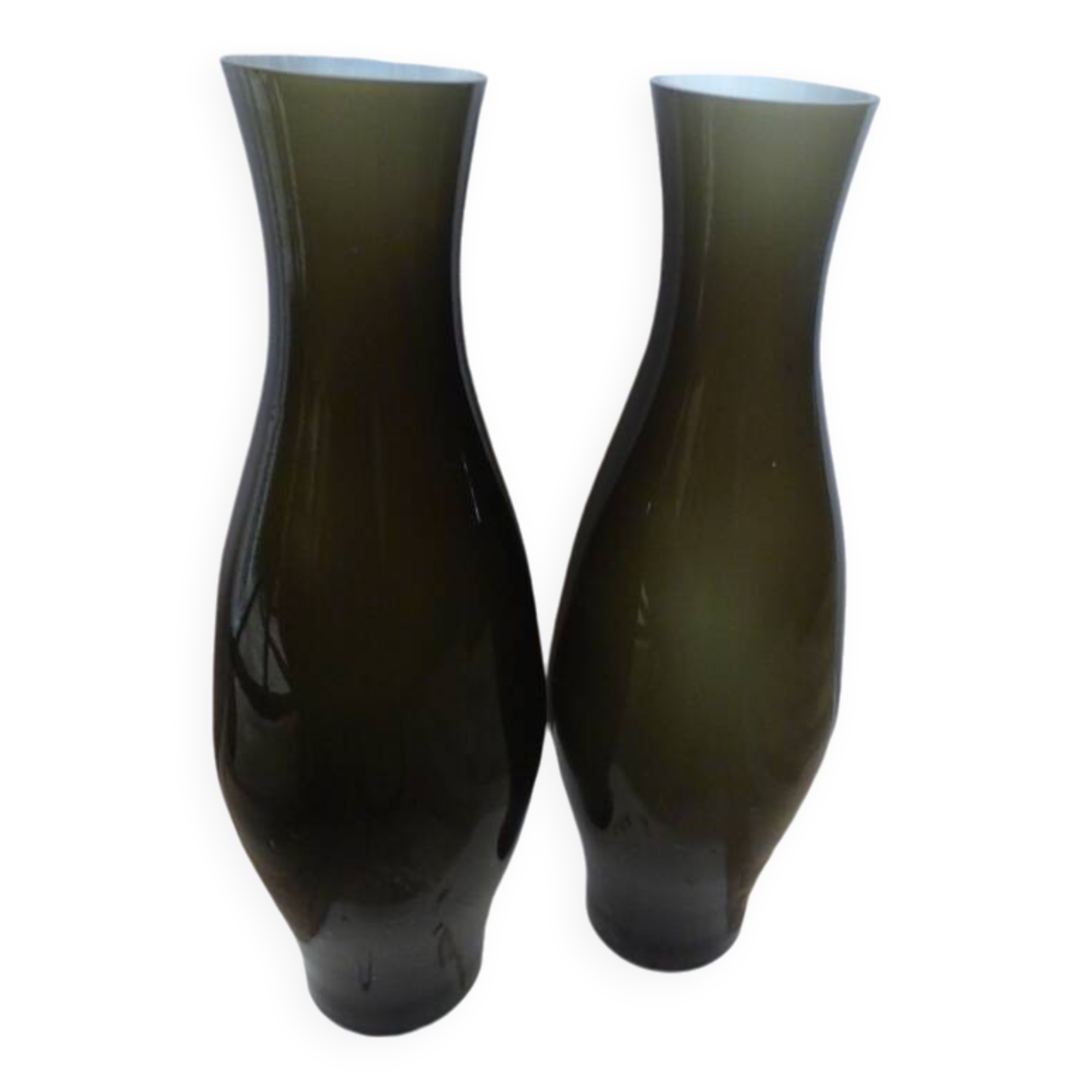 Pair of taupe glass vases – New condition