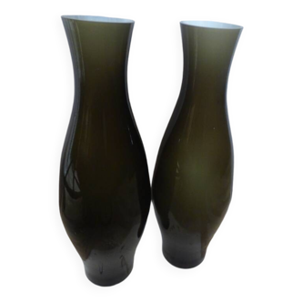 Pair of taupe glass vases – New condition