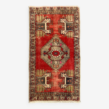 Small vintage turkish rug 101x53 cm, short runner, tribal, shabby, mini carpet