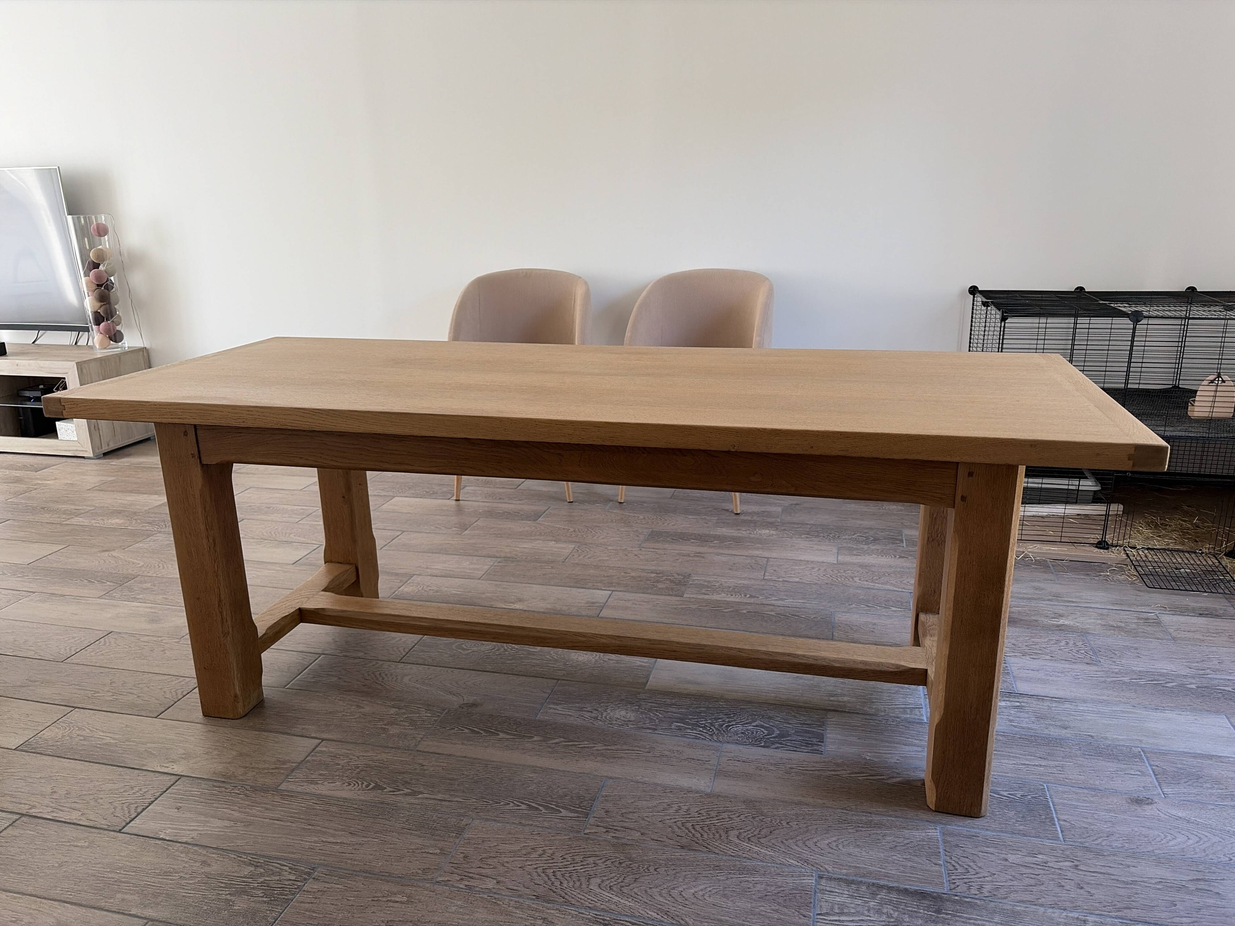 Table en chêne massif