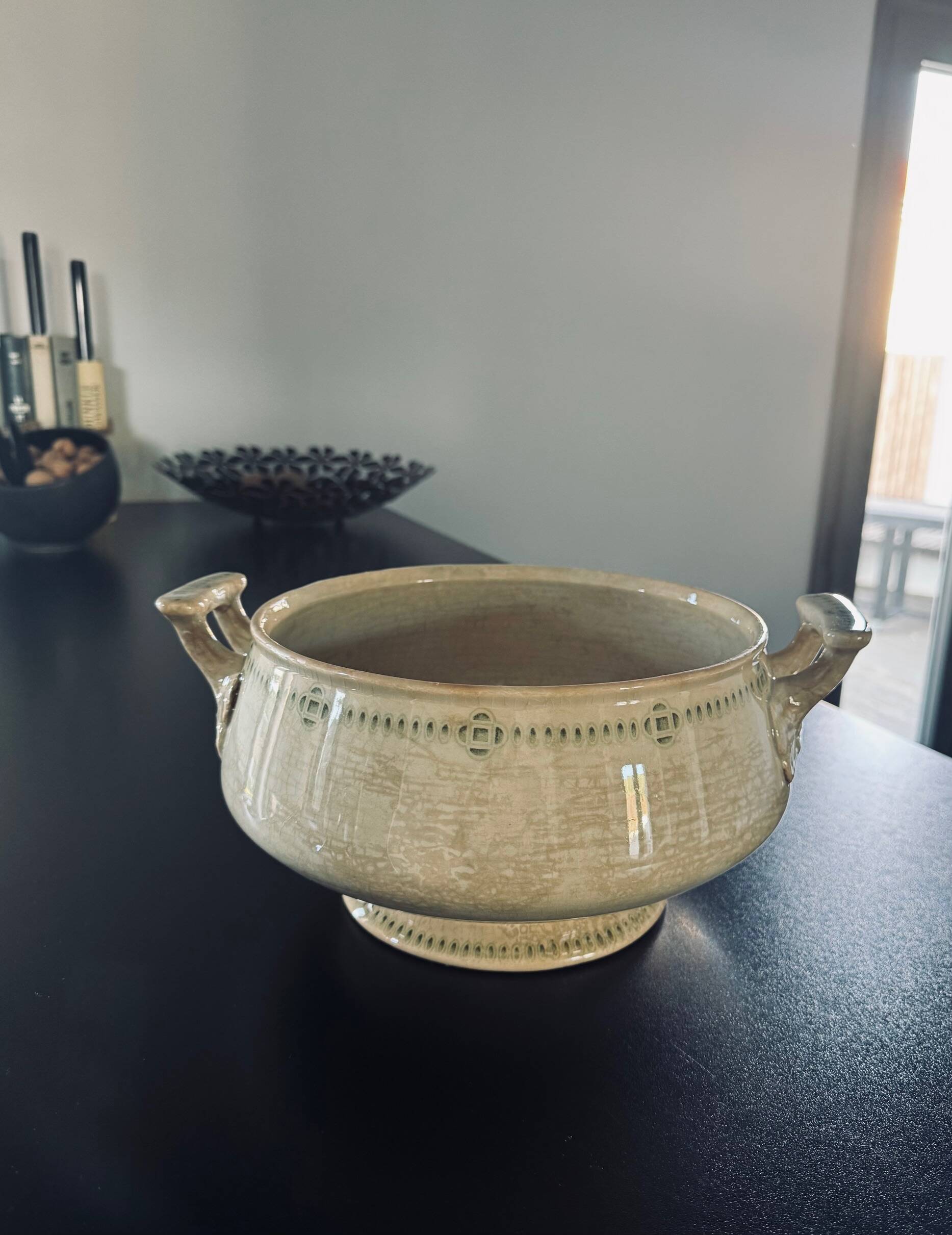 Vegetable dish (or soup tureen) Creil & Montereau, Dublin