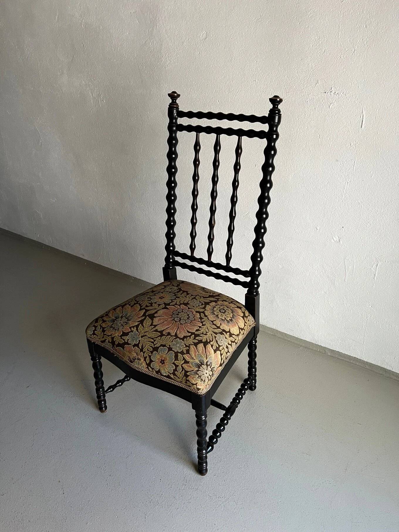 Oak bobbin chair | France | 1850s
