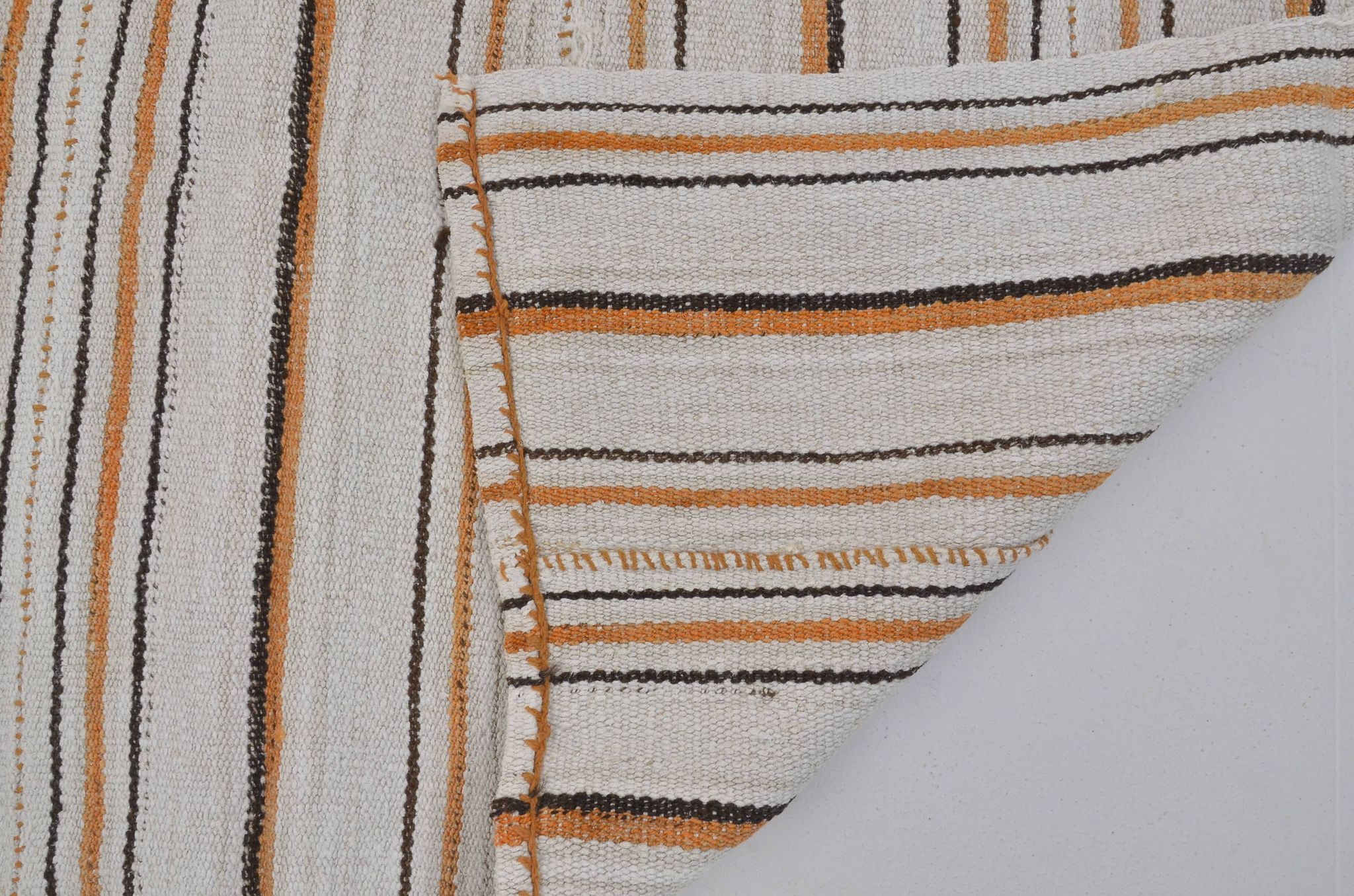 Tapis Kilim Vintage Hmep Home Living, référence 3690