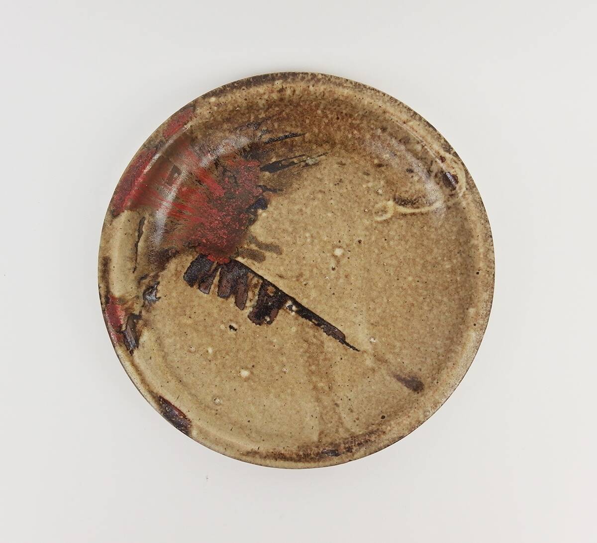 two small earthenware dishes by Heraud and the Pottery of Sancerre