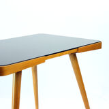 Table basse du milieu du siècle en chêne et verre noir, Tchécoslovaquie des années 1960