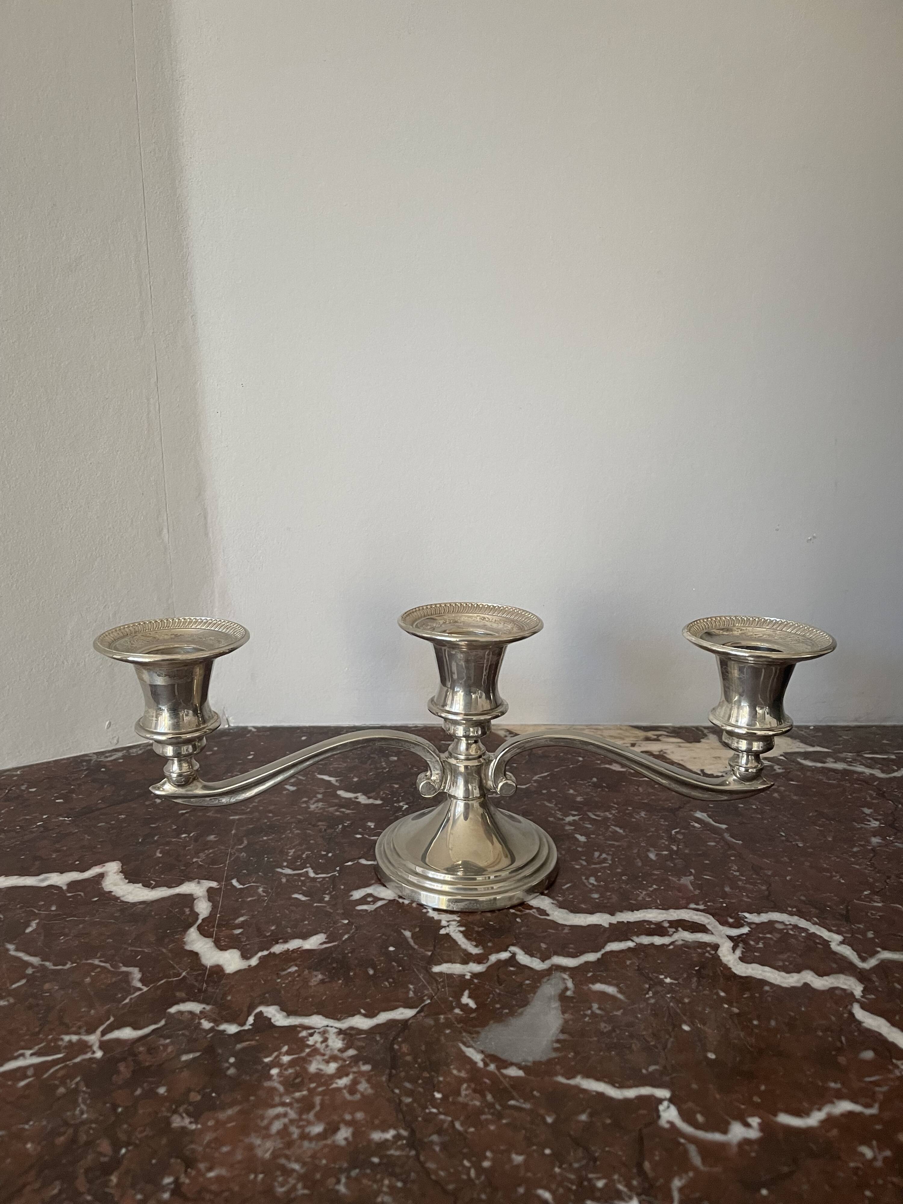 PAIRE DE CHANDELIERS