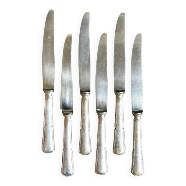 6 couteaux en métal argenté manche fourré et martelé
