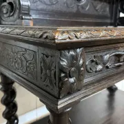 Dessert in oak from the late 19th century in the Henri II style.