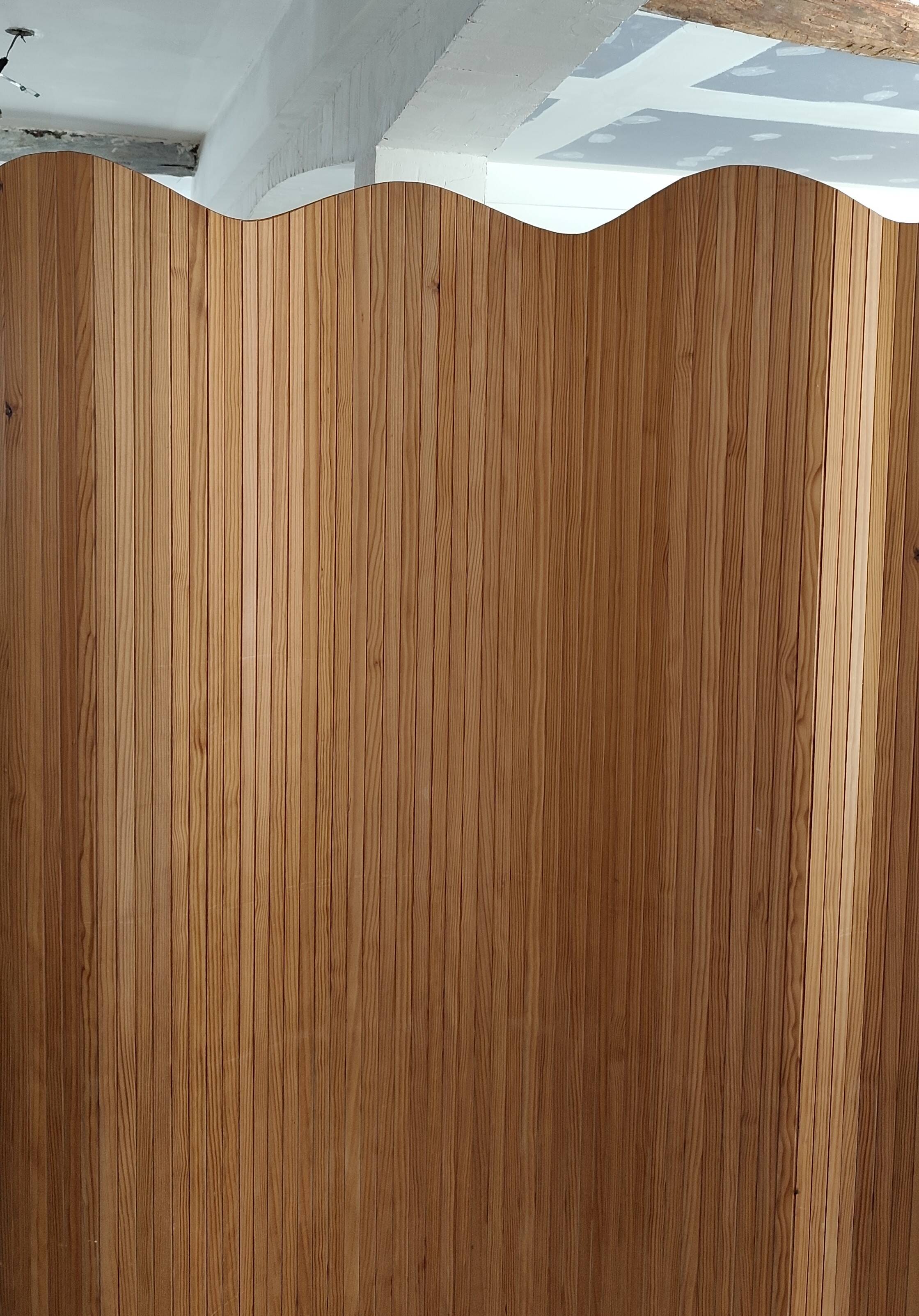 Vintage wooden wavy screen by Baumann
