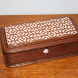 Wooden jewelry box