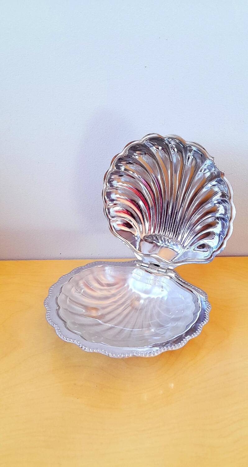 Metal shell butter dish, 1960.