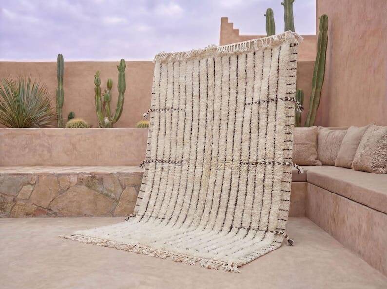 Handmade traditional pure wool carpet, size 100x200 cm.