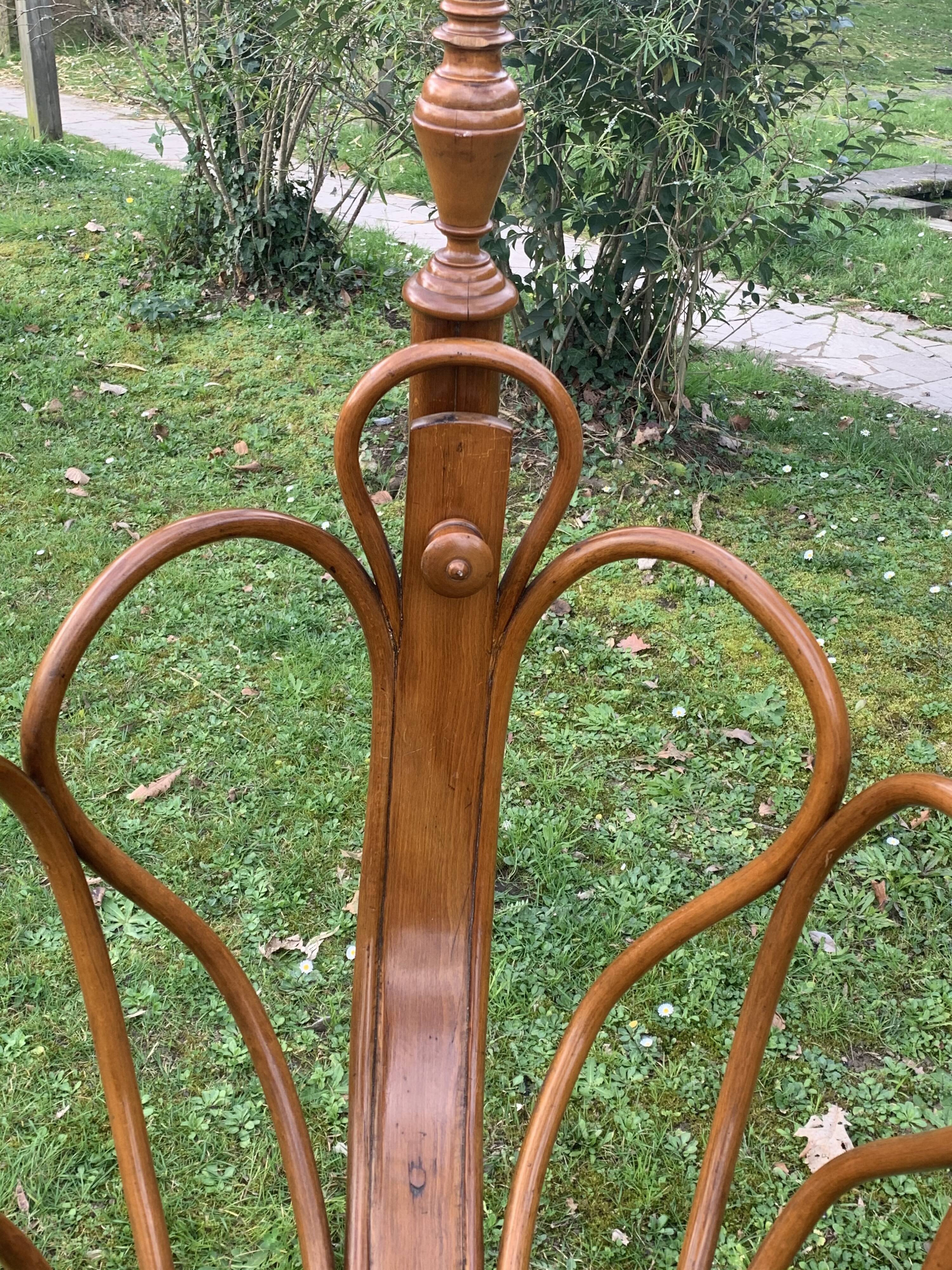 Antique Kohn wooden rocking cradle, cot or bassinet, 1900