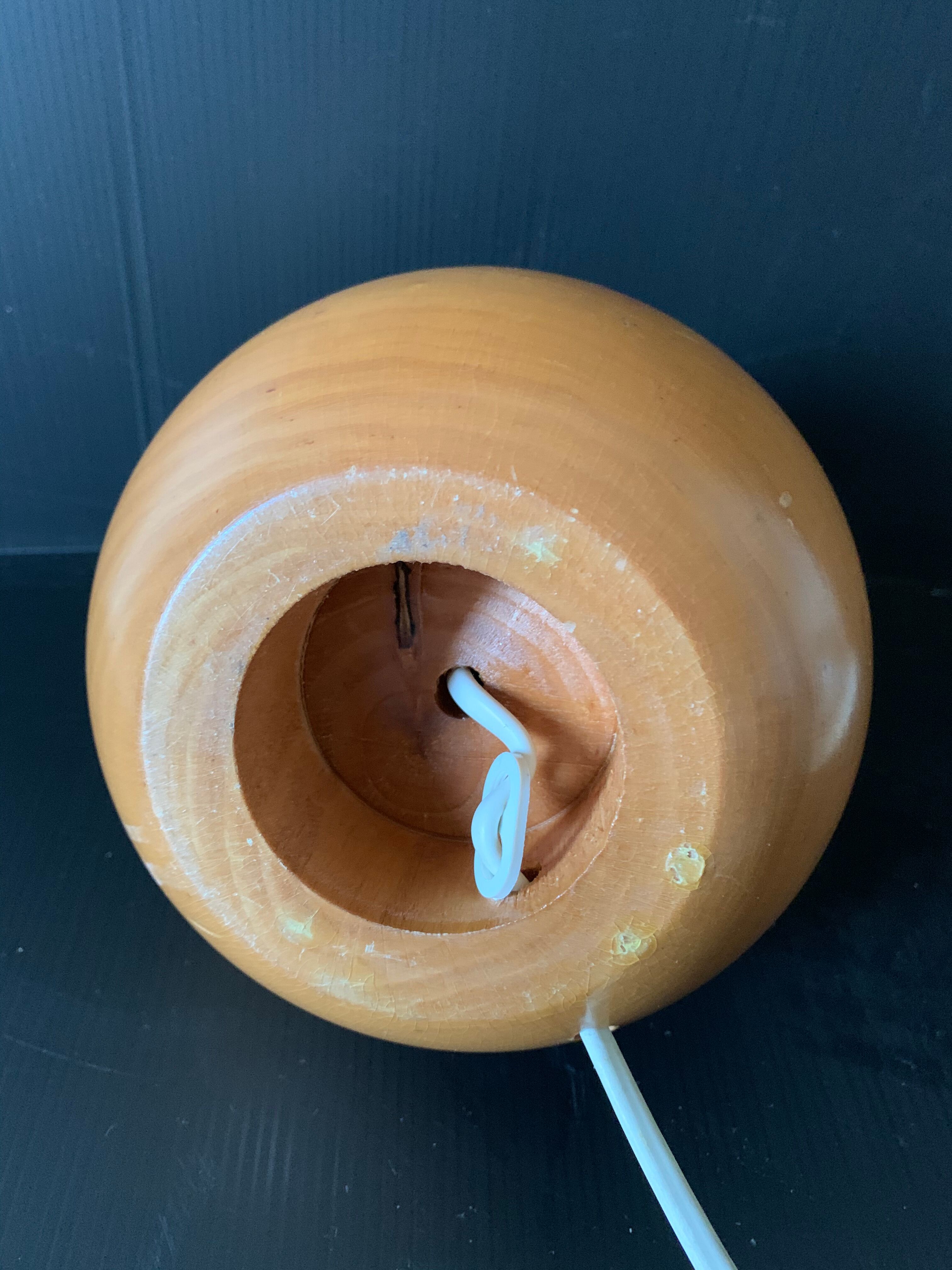 Light wood ball lamp foot